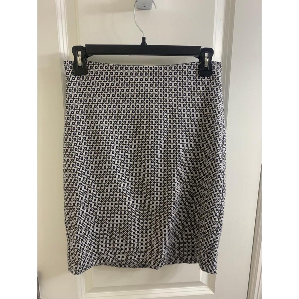 Ann Taylor LOFT White &‎ Black Skirt 0